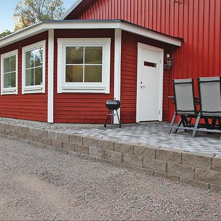 2 Bedroom Cozy Apartment In Habo Mullsjö Exterior foto